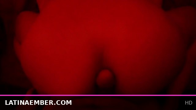 Curvy Latina Gets Intense Backshots